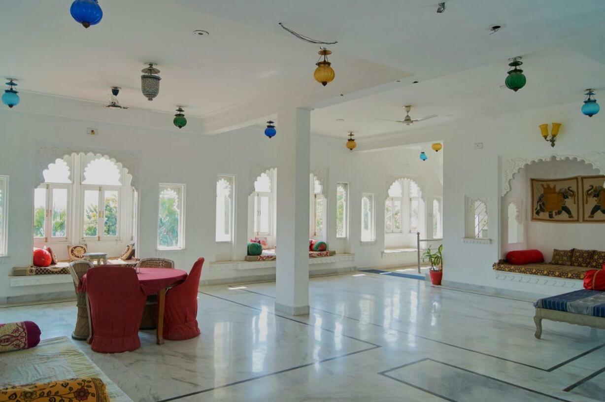 Hotel Aravali View Palace Udaipur Eksteriør billede